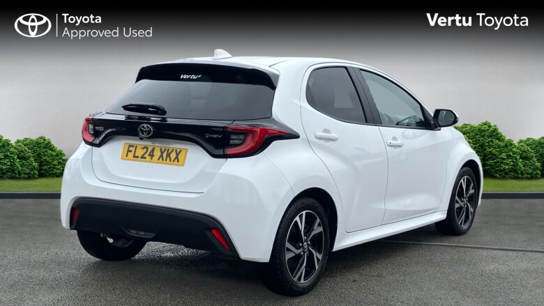 Toyota Yaris 1.5 Hybrid Design 5dr CVT Hybrid Hatchback